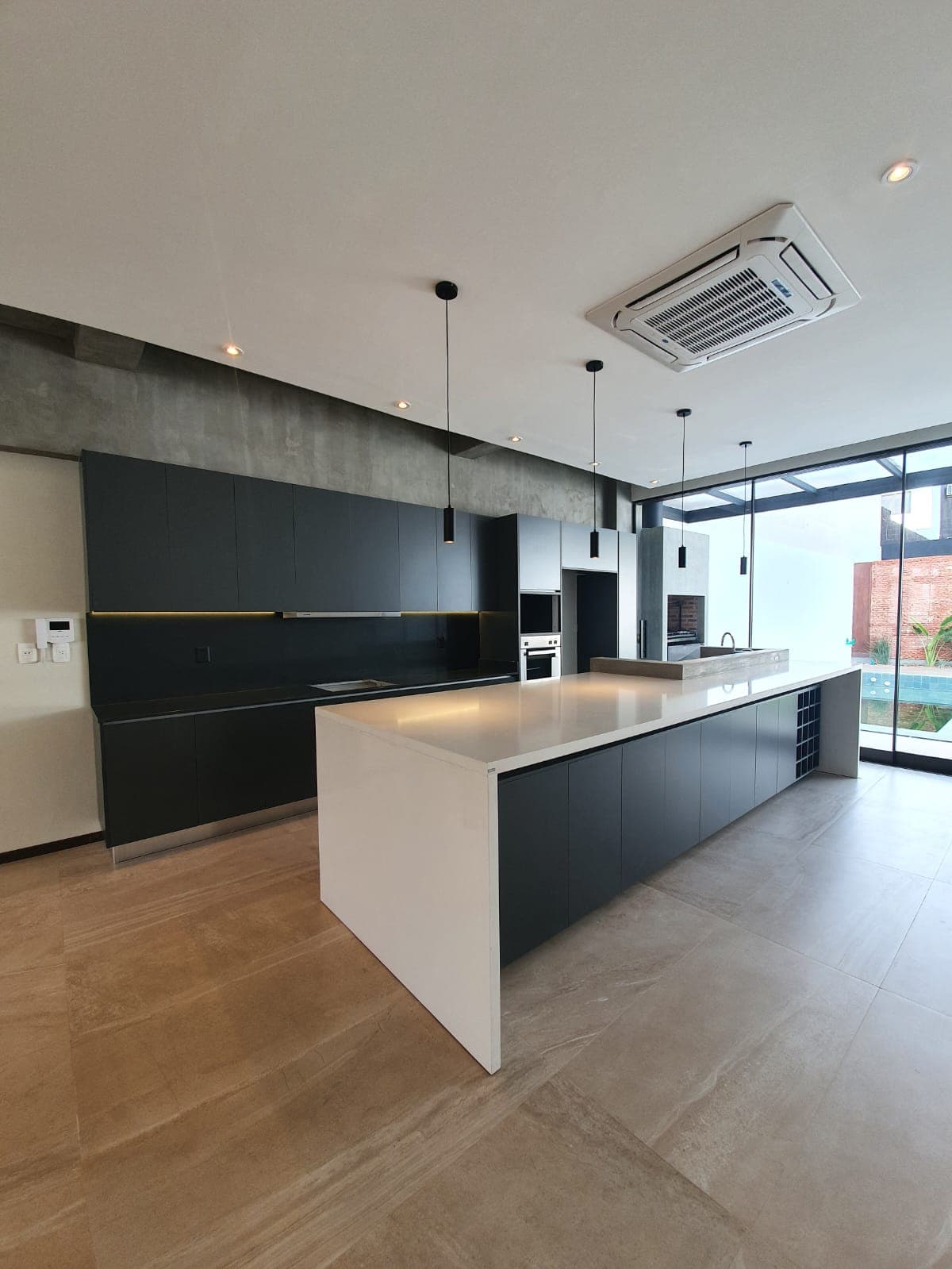 Hermosa casa pareada en mburucuya 300 m² — foto 5