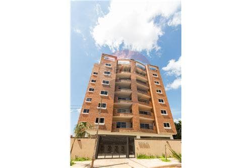 Amplio departamento en Fernando de la Mora zona norte