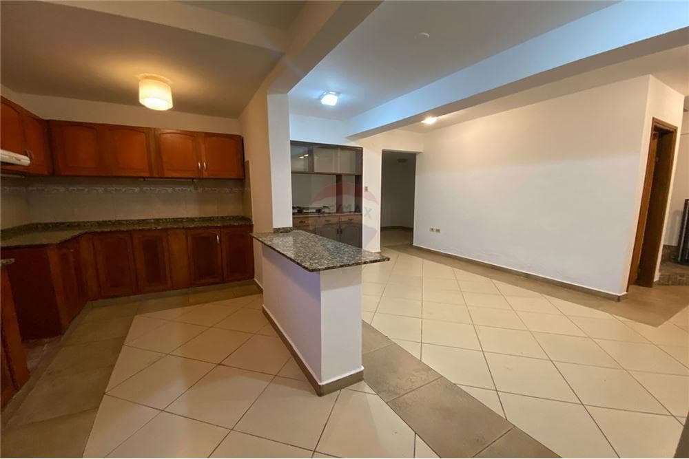 En venta amplia casa en Mariano Roque Alonso, foto 4