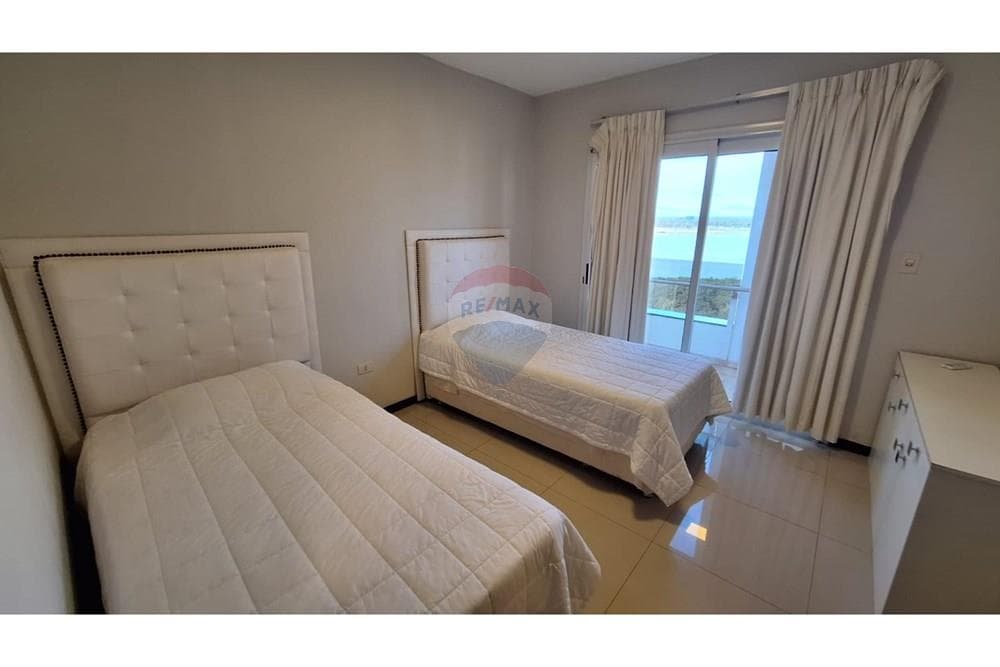 Departamento - Alquiler - Encarnación, Paraguay, foto 2