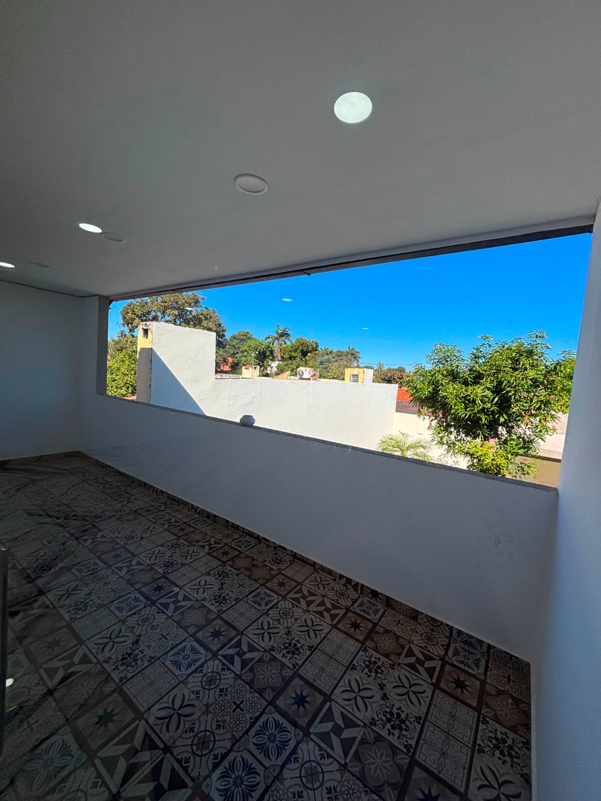 Residencia a estrenar en alquiler en Luque, foto 2