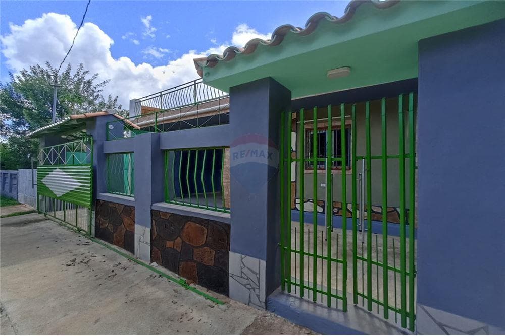 Casa en esquina zona yka'a Luque!, foto 3