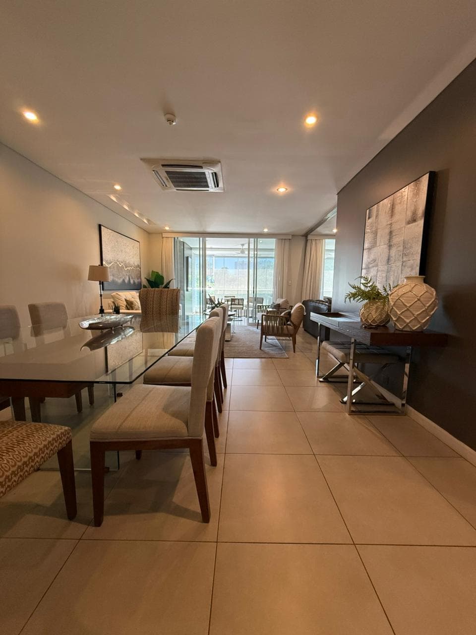 Dpto amoblado en alquiler - 200m2 - Villa Morra, foto 1