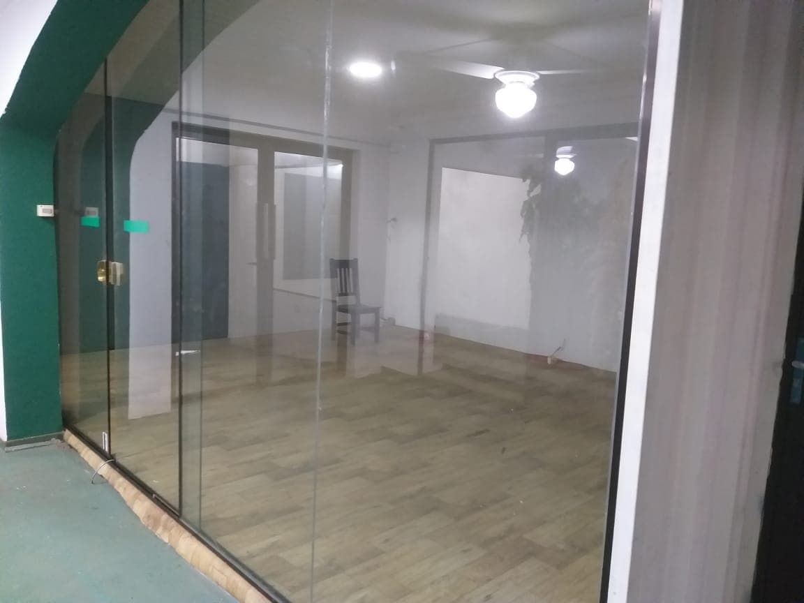 Edificio para oficina detras del hospital bautista, foto 3