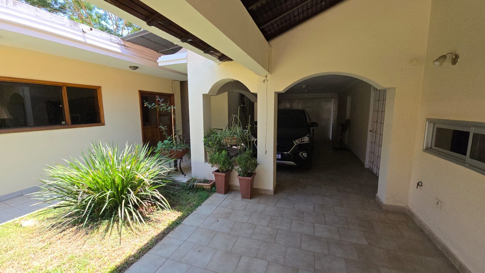 Propiedad Ideal Para Oficinas De 1185 M2 En Esquina! Zonificación Ar1a, foto 3