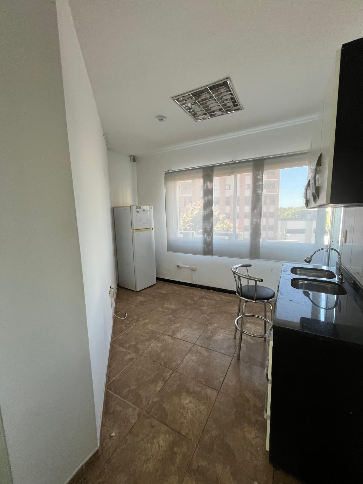 Zona shopping la galeria en alquiler oficina de 330m2 con 5 cocheras — foto 4