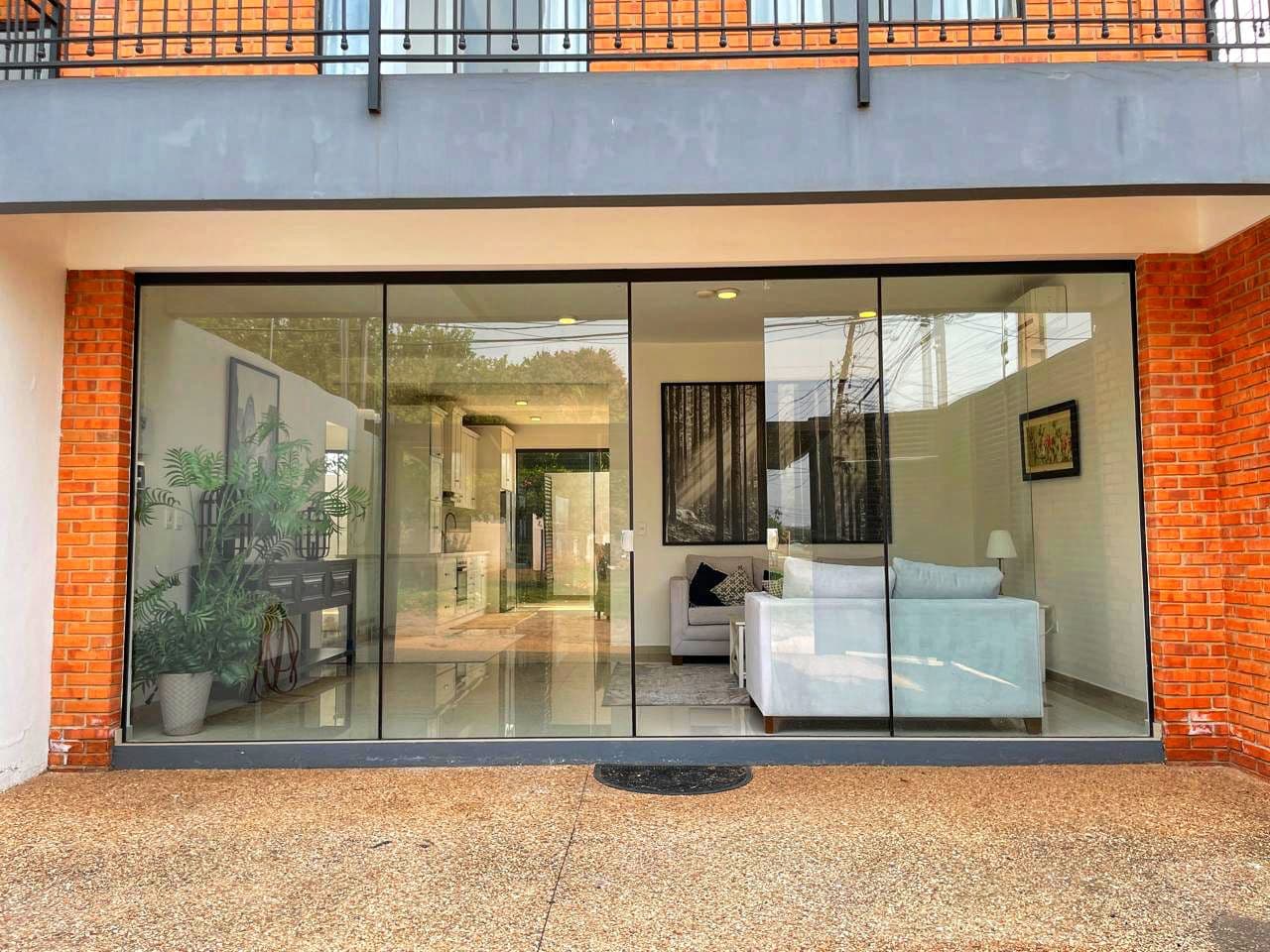 Alquilo hermoso duplex amoblado