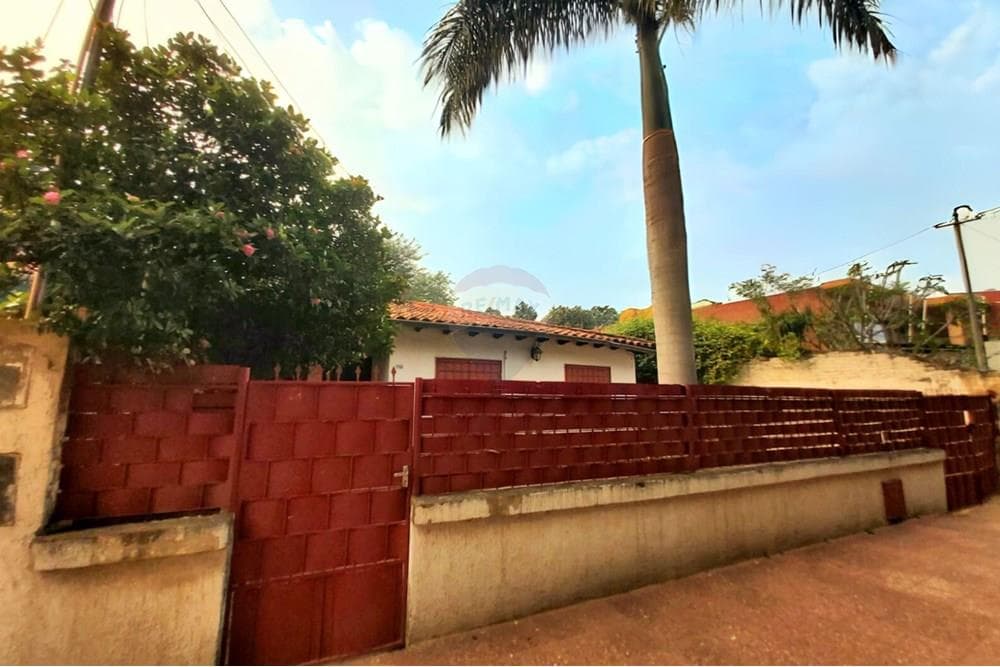 Vendo casa en Lambaré san isidro
