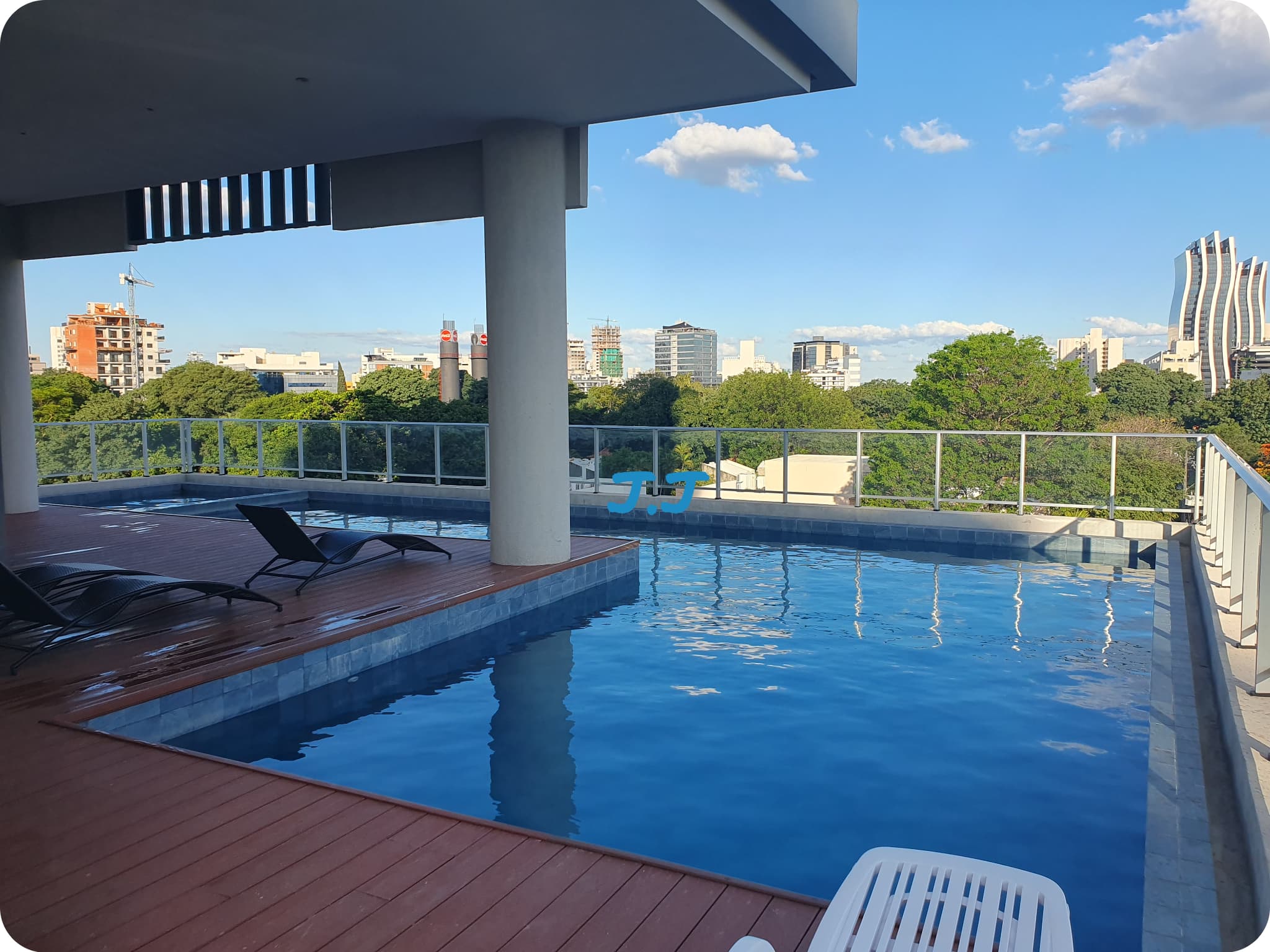 Home Del Sol: Ubicación Privilegiada, A 1 Cuadra Del Shopping Del Sol — foto 5