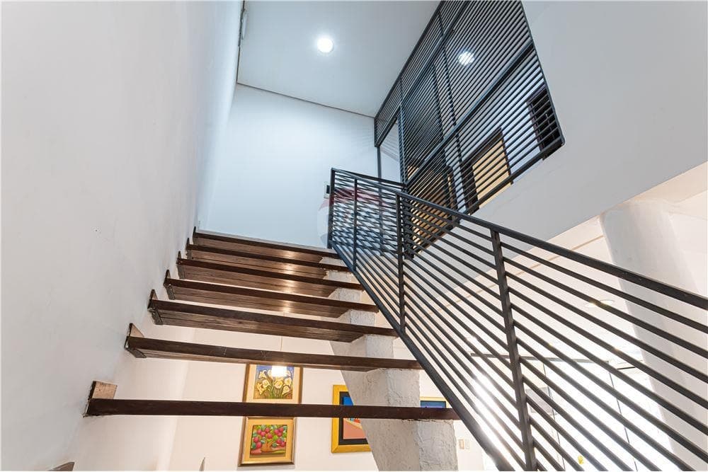 En venta duplex - barrio santa librada -uca, foto 4
