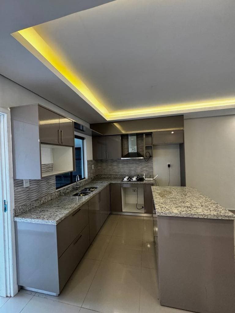 En venta duplex en 4to Barrio, Luque, foto 4