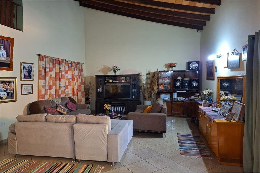 En venta casa en Luque laurelty, foto 2