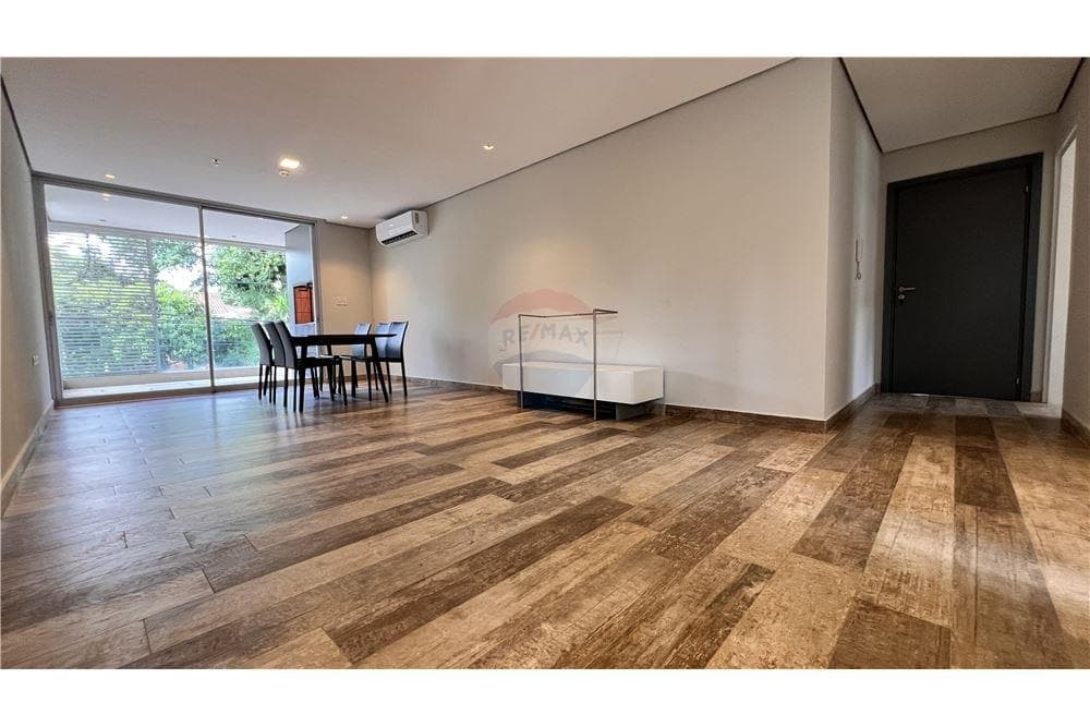Amplio dpto 3 hab suite-Villa Morra, foto 2