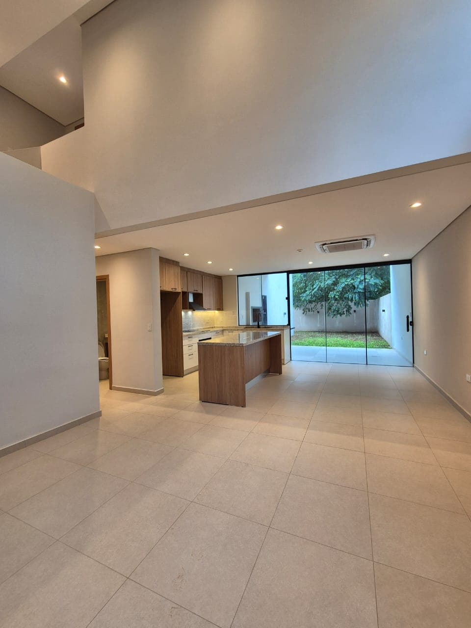 Propiedad en exclusivo condominio en Luque - zona aeropuerto, foto 5