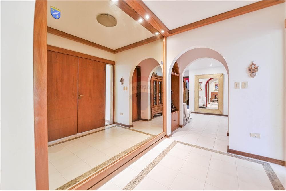 En venta lujosa residencia en barrio residencial, foto 4