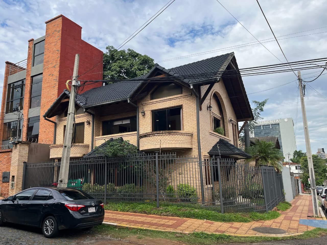 casa a 2 cuadras de Mcal Lopez, foto 1