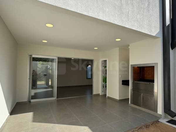 Amplio dúplex a estrenar en Fernando de la Mora zona norte, foto 3