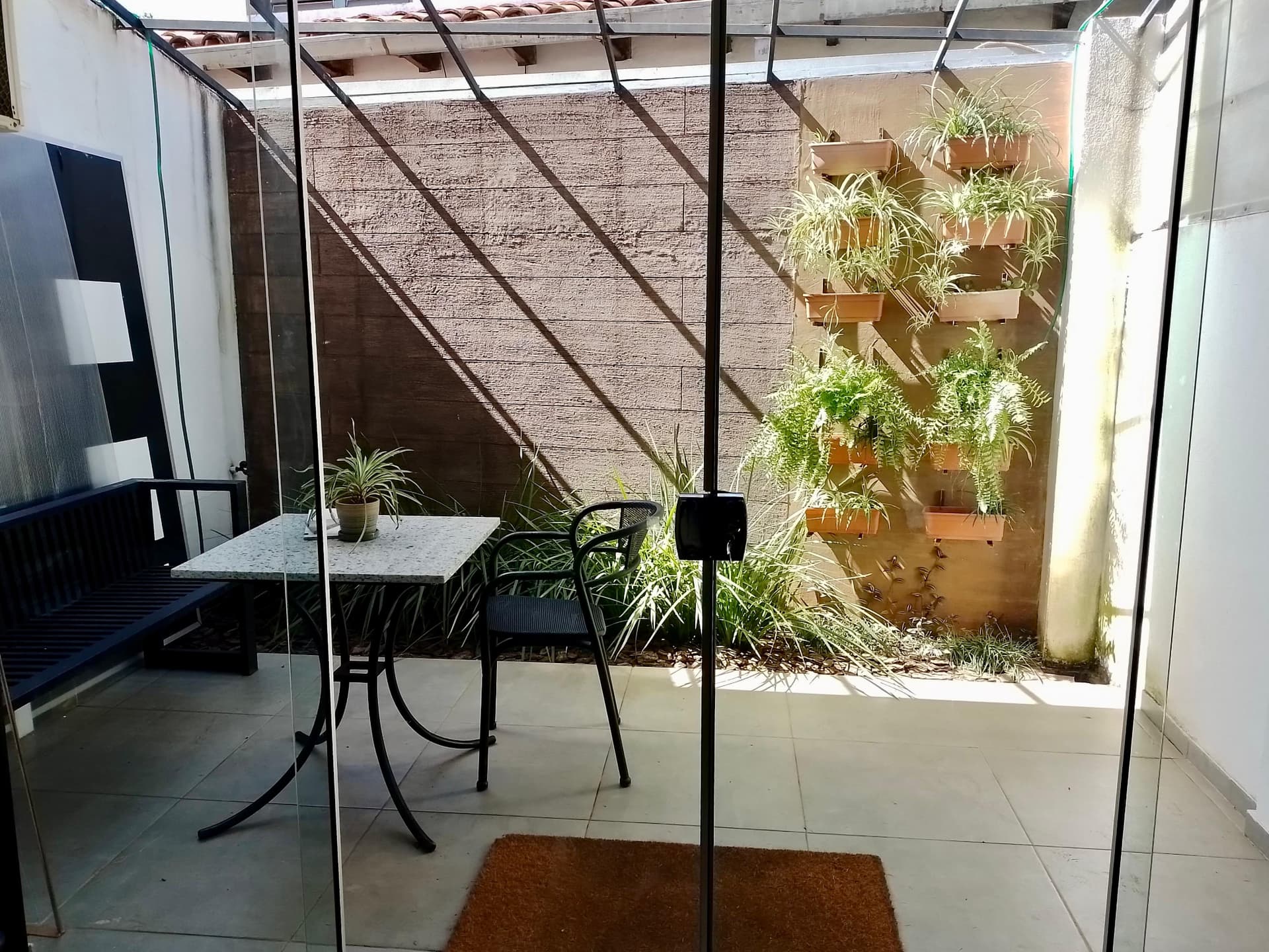 Vendo duplex detras mismo del shopping del sol