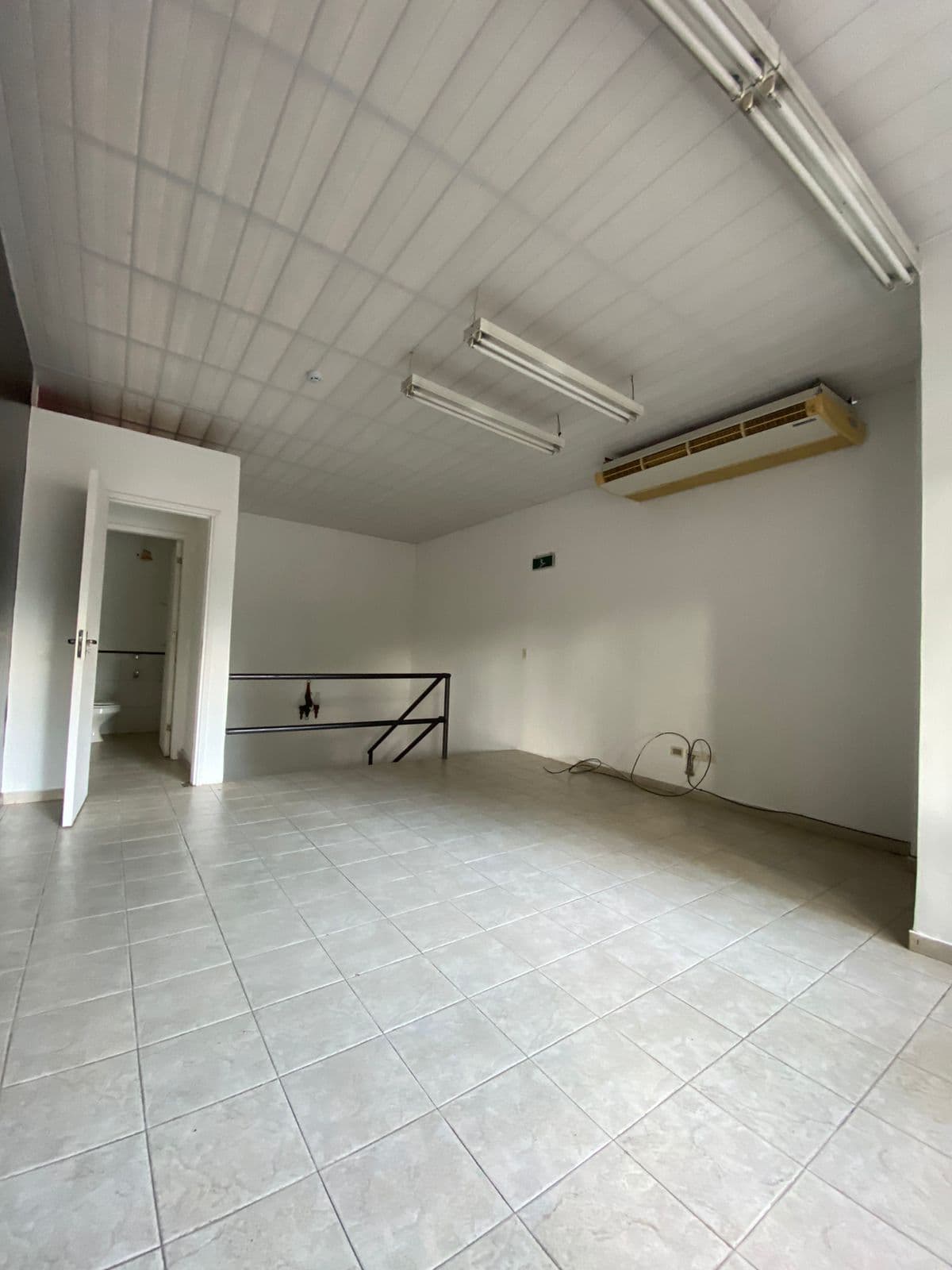 De salon comercial zona boggiani, foto 4