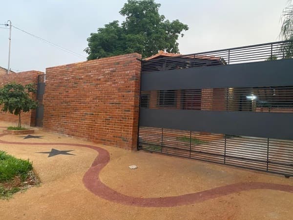 Oferta hermosa casa con piscina en capiata, foto 1