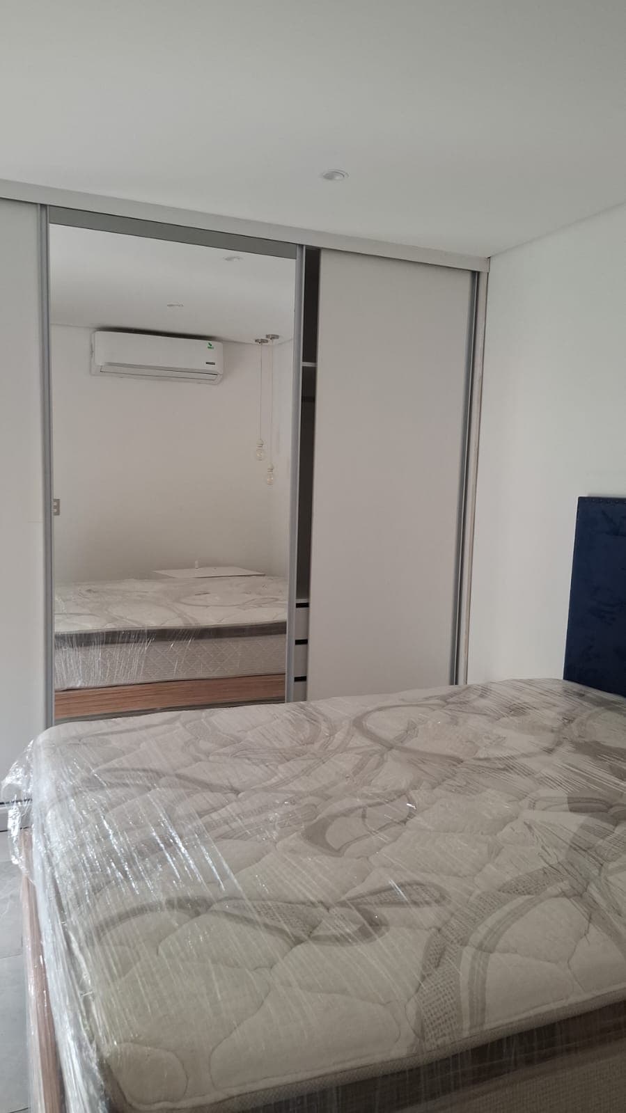 En Alquiler Casa Amoblada En Barrio Cerrado La Floresta - Luque, foto 2