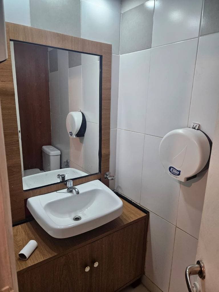 Local comercial en Villa Morra Asunción — foto 4