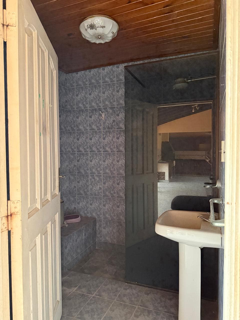 Alquilamos en San Lorenzo esta casa ubicada en el Barrio San Isidro, foto 4