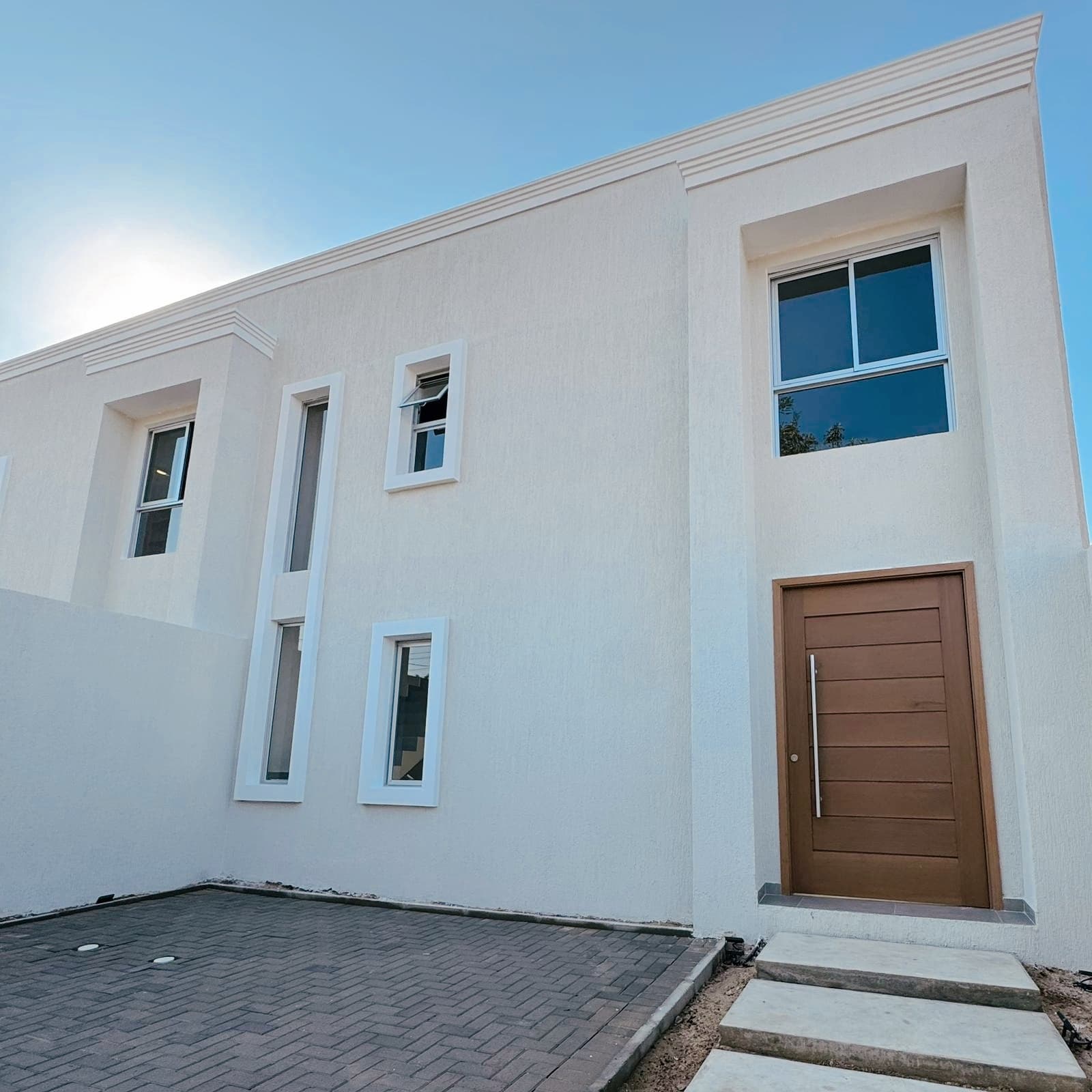 En venta amplio dúplex a estrenar en Fernando de la Mora zona norte
