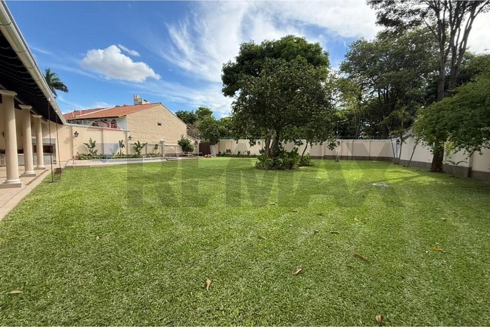 Imponente residencia a minutos de Paseo La Galería — foto 3