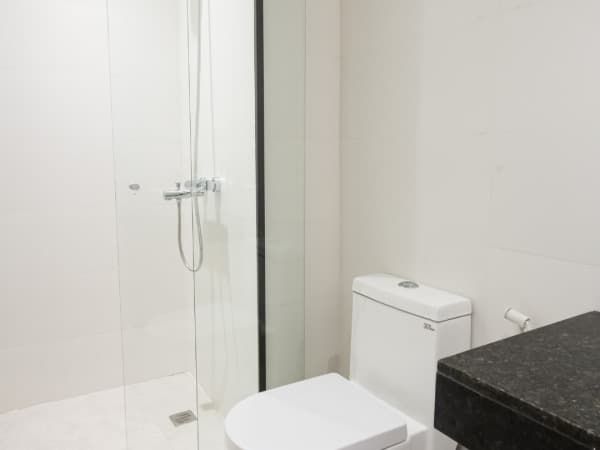 Departamento en venta en el edificio rentalis Villa Morra con recta activa, foto 3