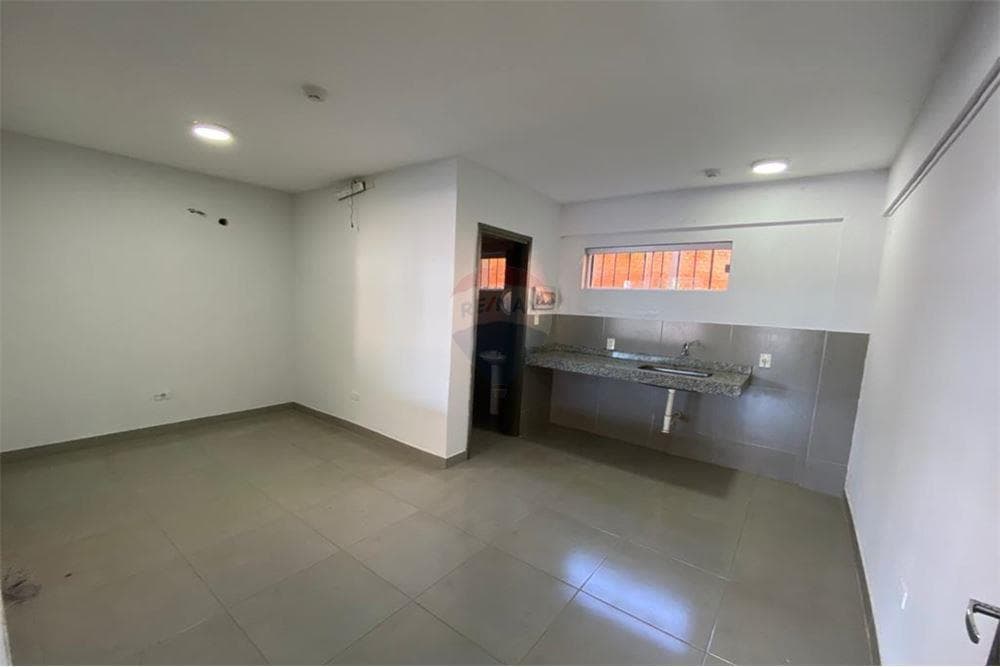 Deposito con showroom en Villa Elisa, foto 4