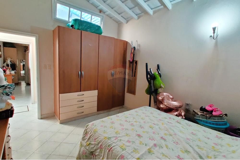 Casa barrio Jara en esquina, foto 2