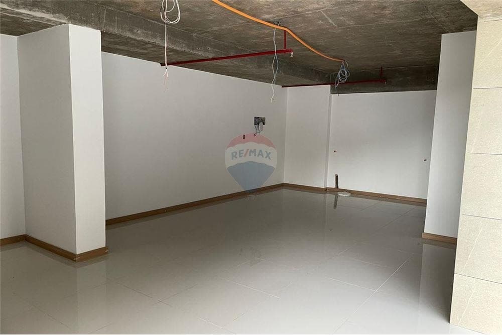 En venta- salon comercial o oficina- trading park, foto 4