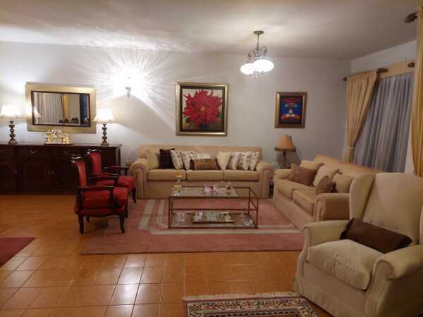 Casa en Venta de 804,4 m2 en Barrio Los Laureles, foto 2