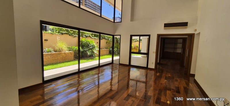 Departamento Amplio 3 Dorm. C/ Jardin Propio Z/ Shop. Mcal. Lopez (CóD. 1360)