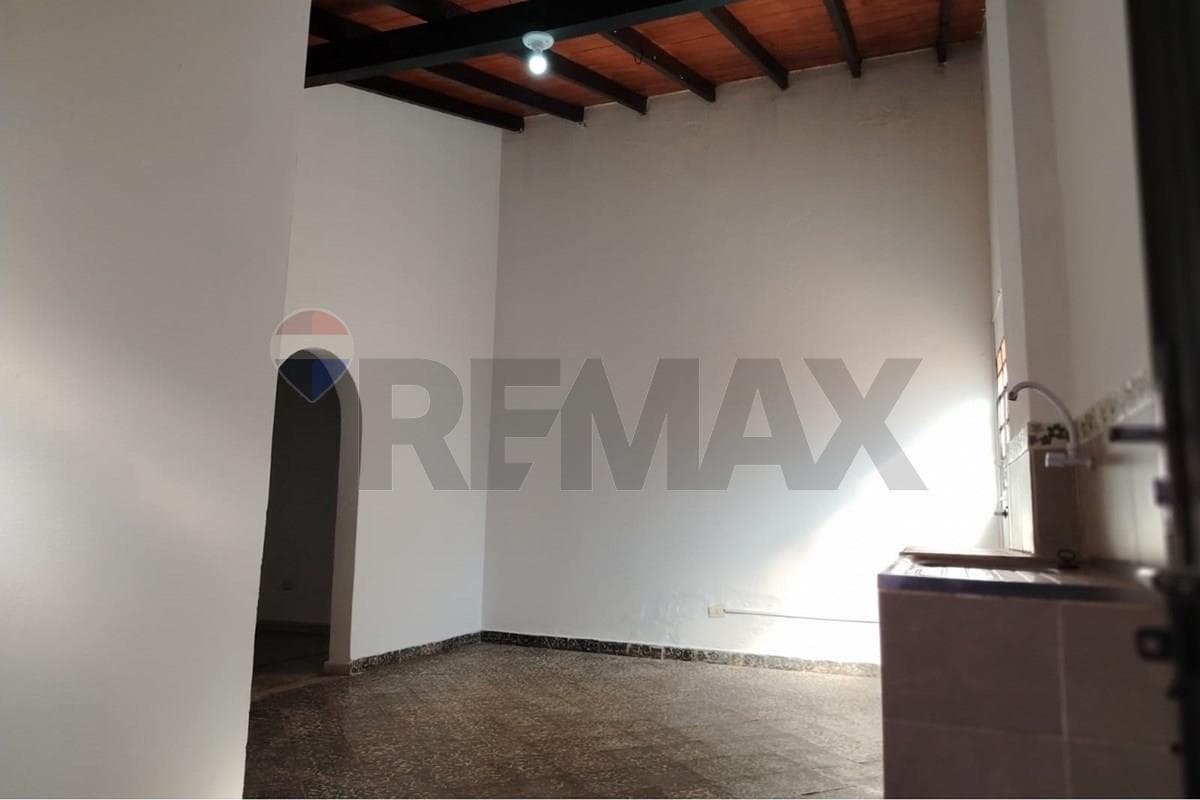Casa alquiler San Lorenzo Central — foto 4