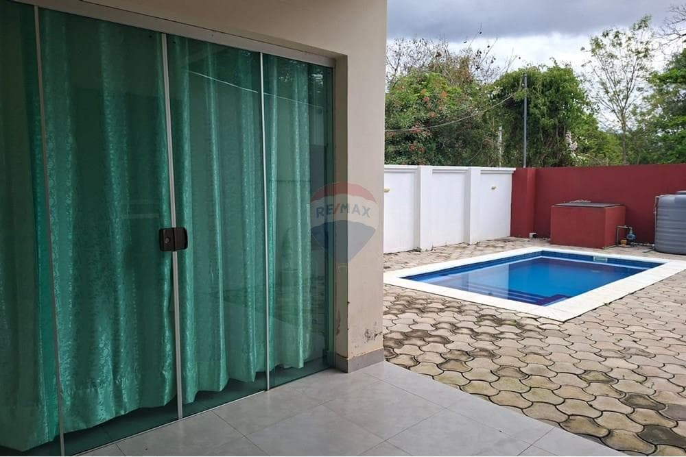 ¡Moderna Duplex con Piscina en San Bernardino!, foto 2