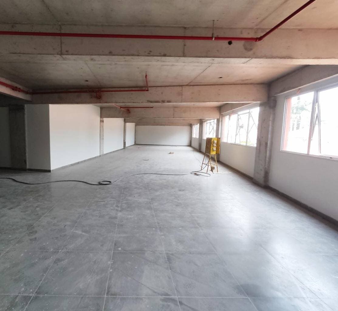 Oficinas en edificio corporativo — foto 4