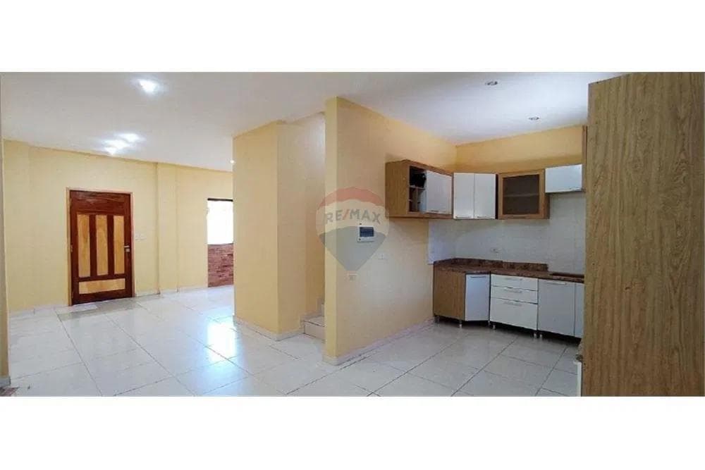 Duplex En Venta Con Piscina - Lambare, Barrio Puerto Pabla, foto 5