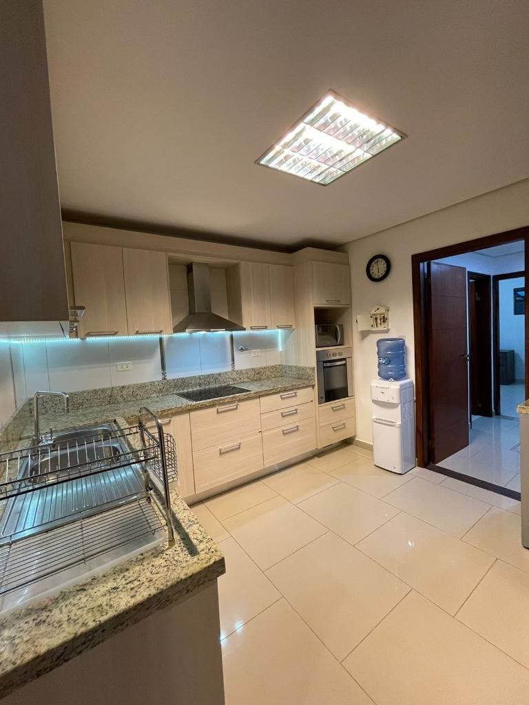 En alquiler amplio duplex con piscina amoblado los laureles, foto 5