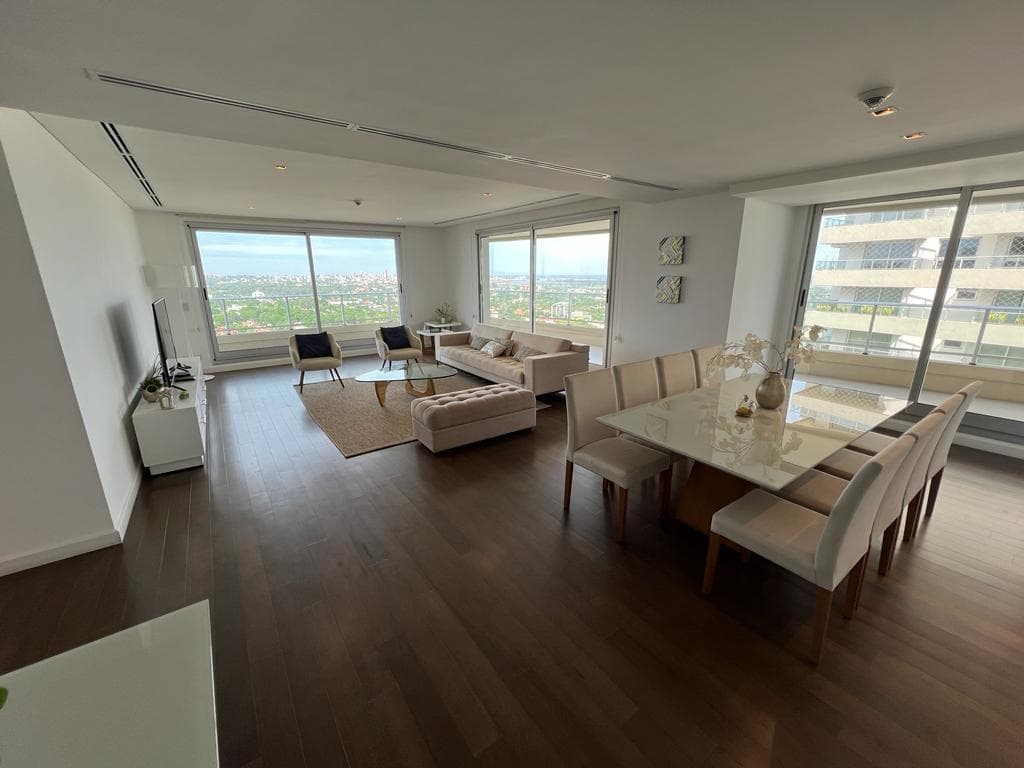 *en alquiler penthouse 4 dormitorios amoblado en edificio palacio de los patos*