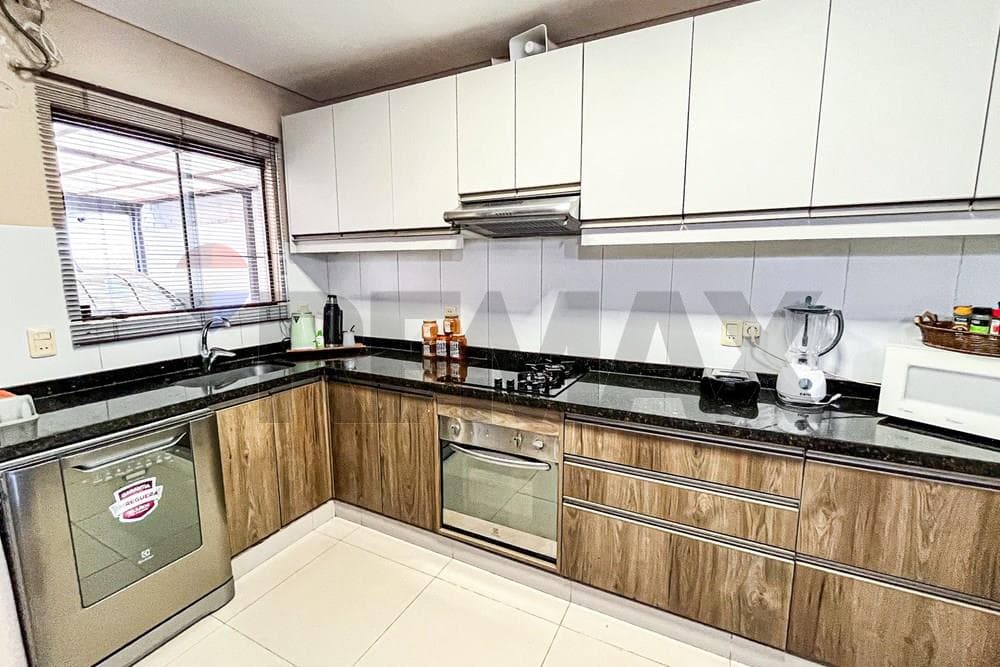 casa de 4 Dormitorios en Mariano Roque Alonso Bº Concordia — foto 3