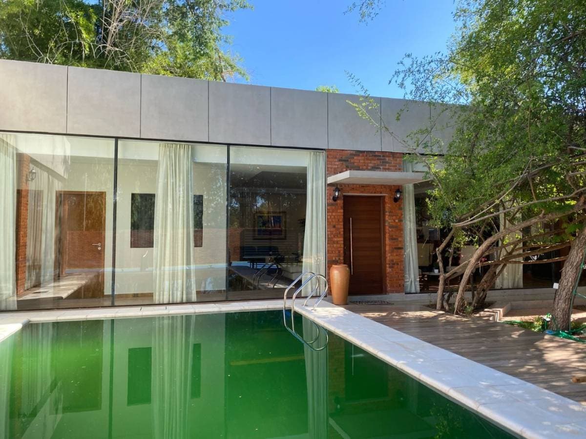 En venta casa totalmente amoblada en Puerta del Lago, San Bernardino