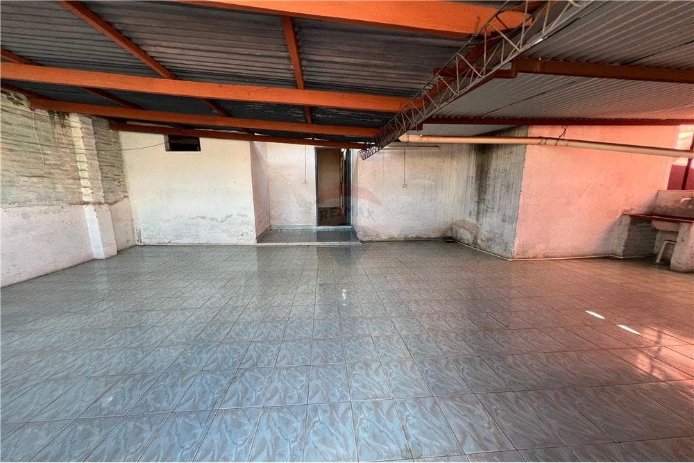 Casa a precio de terreno sobre gral. Santos, foto 3