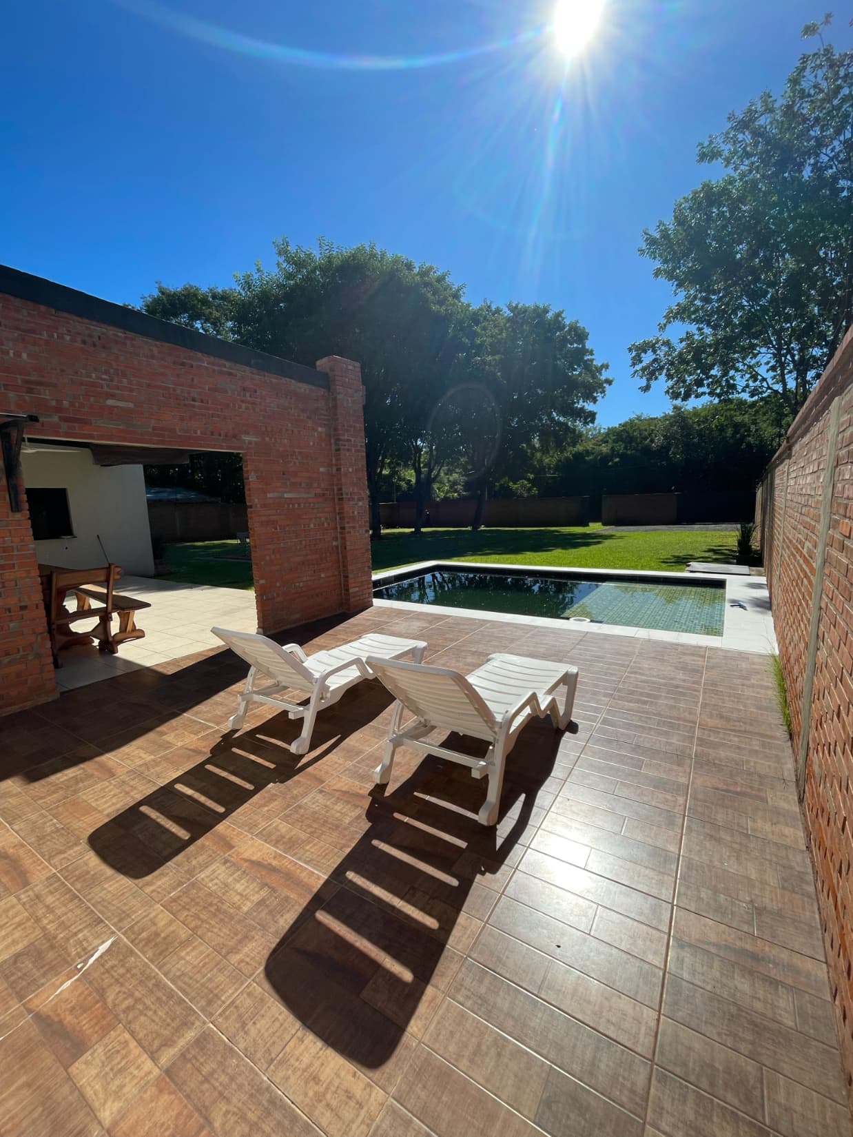 casa semi amoblada en Luque - Zona Rakiura 1100 m2 de terreno, foto 3