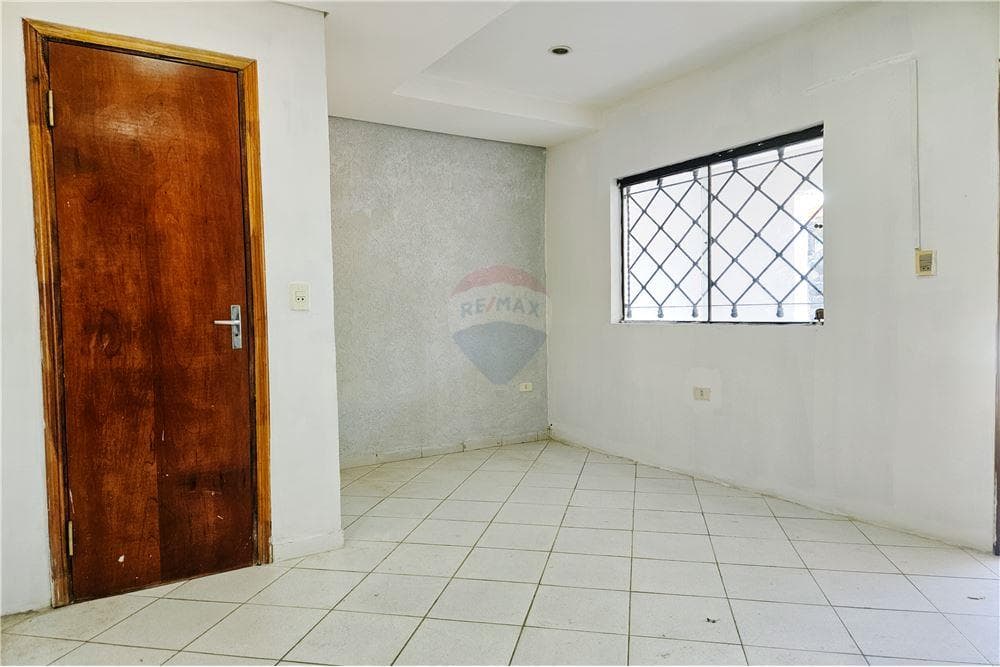 Casa en Alquiler – Excelente Ubicación en Lambaré, foto 3