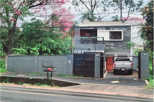 Casa-Venta-PY Central Luque Avda. Las Residentas c/ P.Hermosilla Avda. Las…
