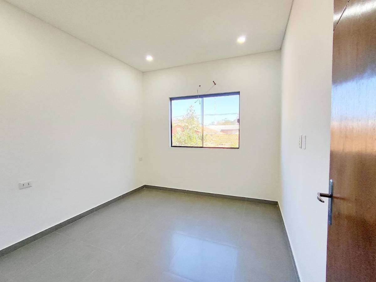Duplex en Luque zona municipalidad, foto 4