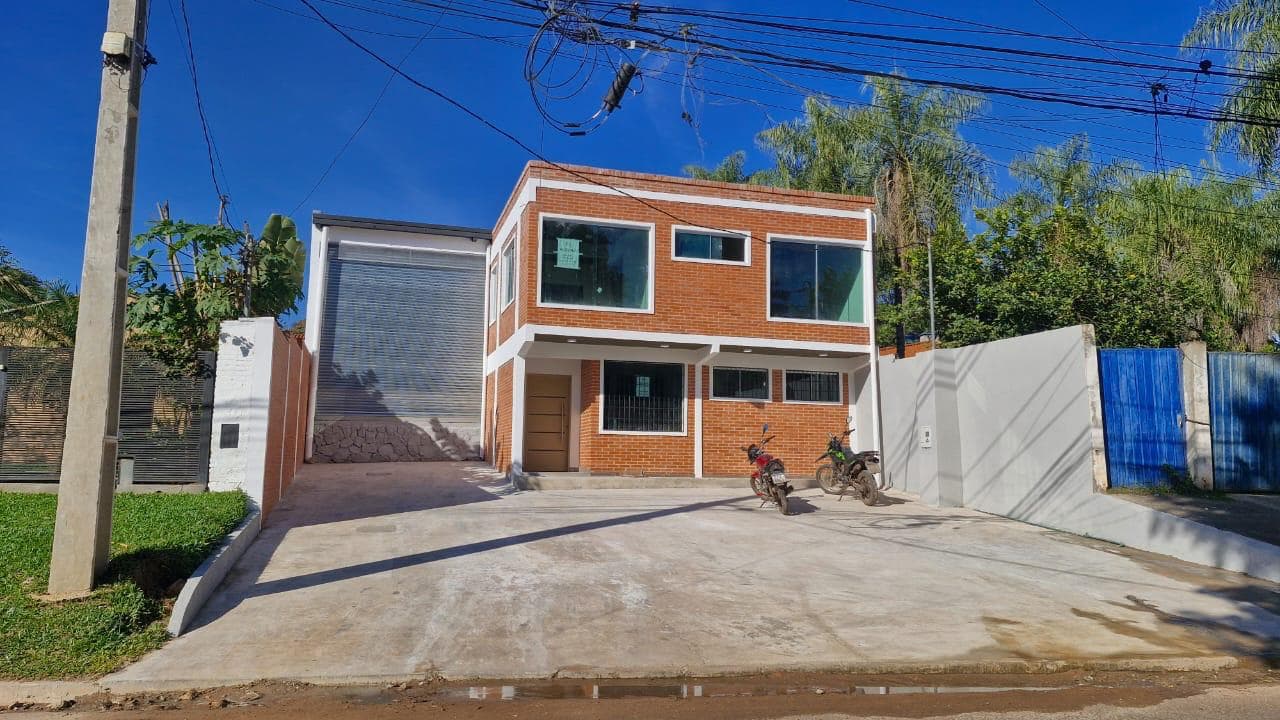 De depósito a estrenar de 240 m² en Luque, foto 2
