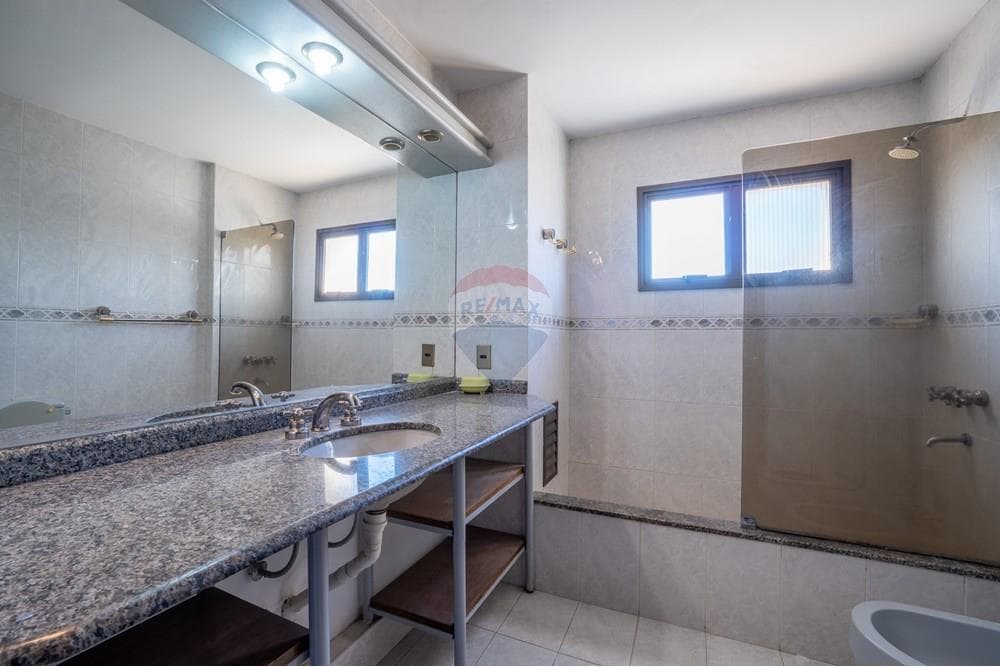 Penthouse En El Edificio Mariscal Zona Inter — foto 4